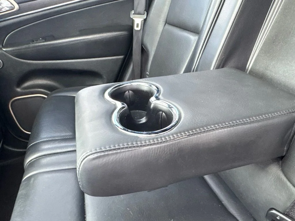 Used 2014 Beige Jeep Summit image 30