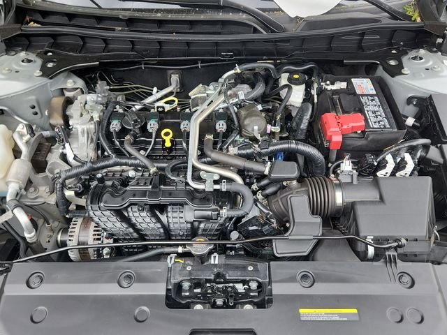 Used 2022 Silver Nissan 2.5 S image 10