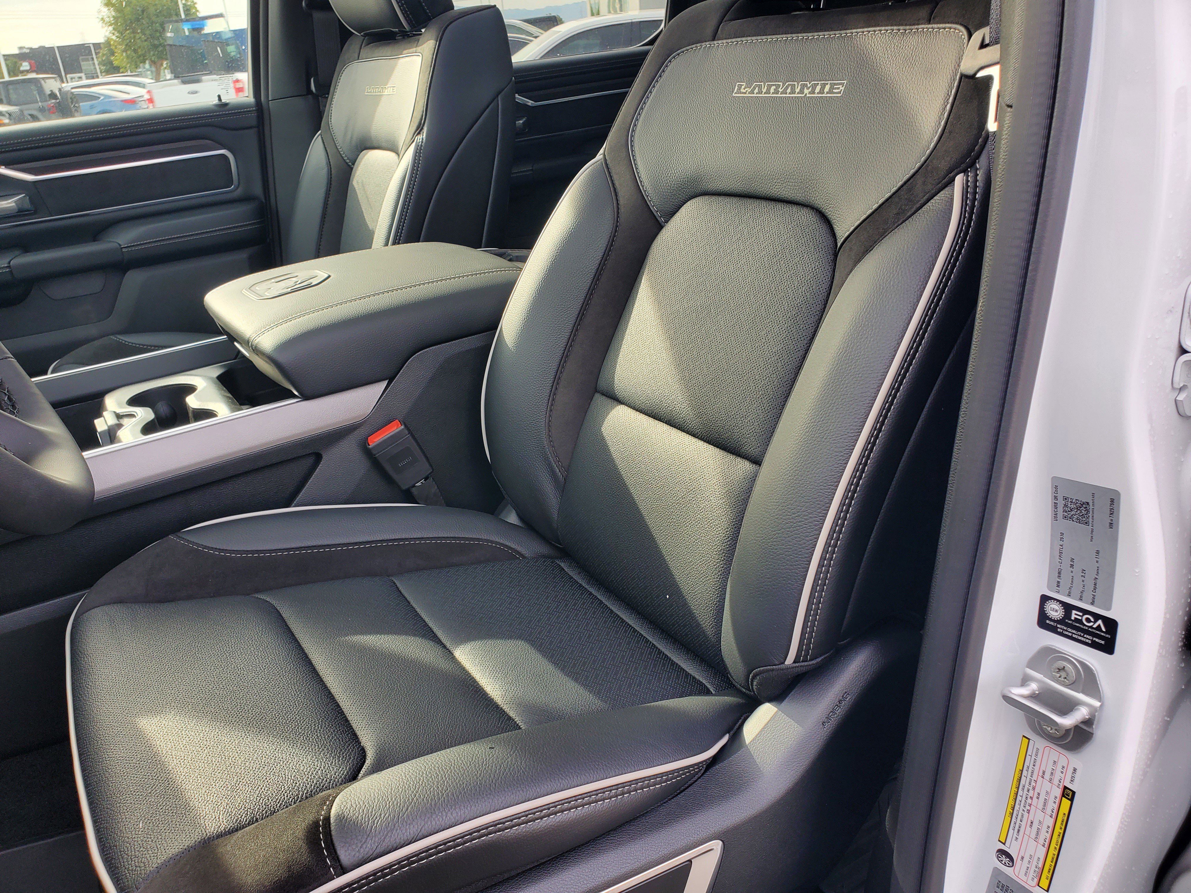 2026 RAM 1500 Laramie - Photo 14