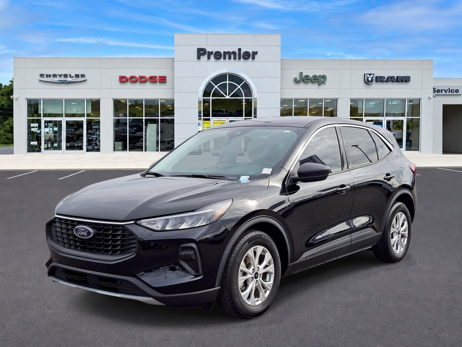 Used 2024 Agate Black Metallic Ford Active image 1