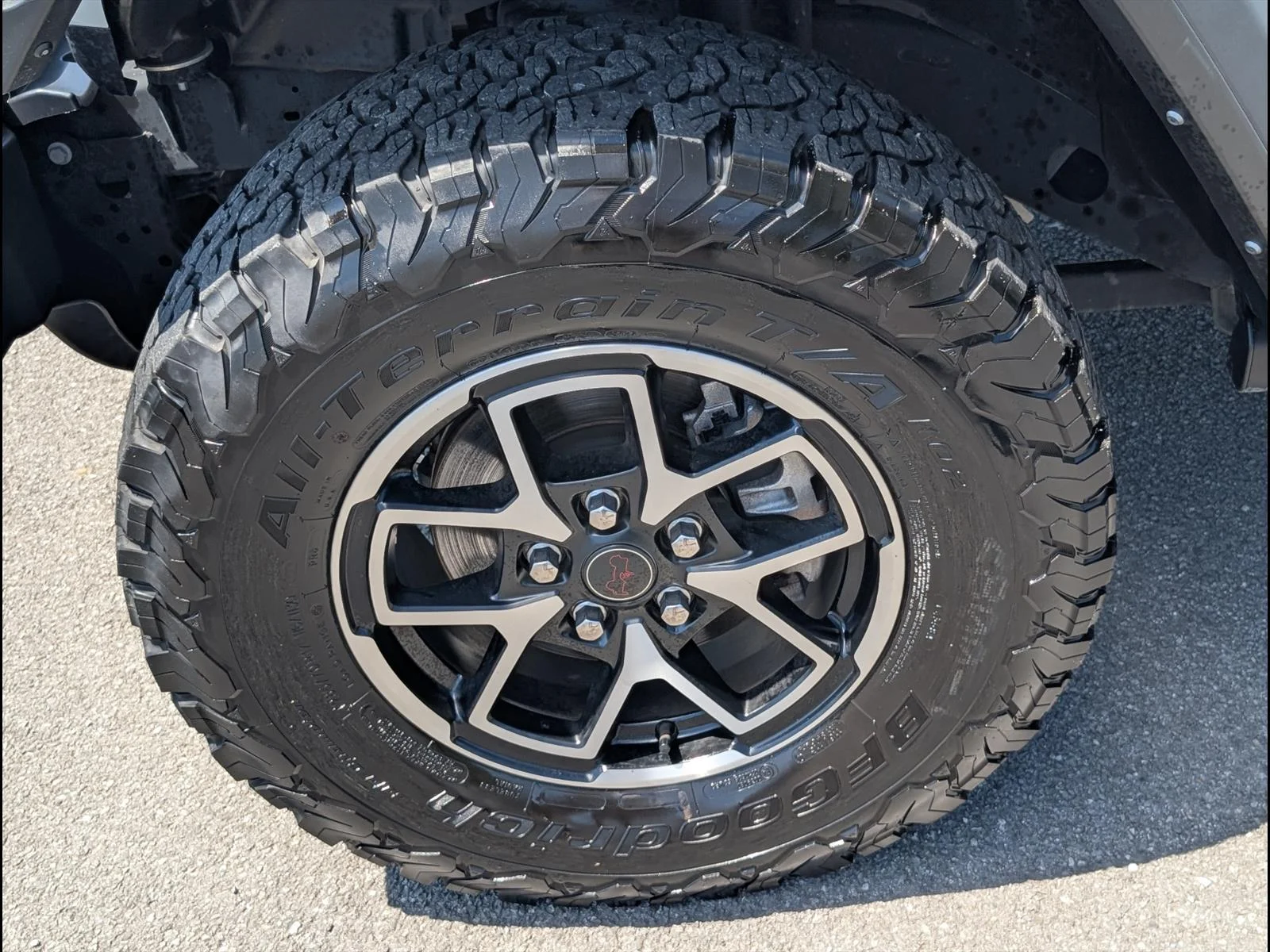 Used 2025 Bright White Clear Coat Jeep Rubicon image 22
