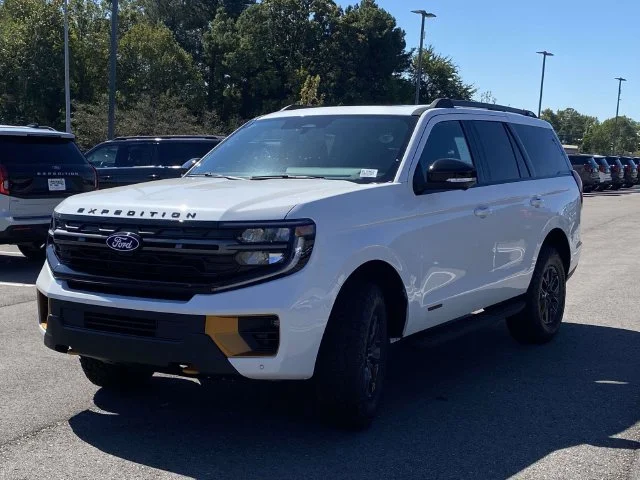 New 2027 White Ford Tremor image 22