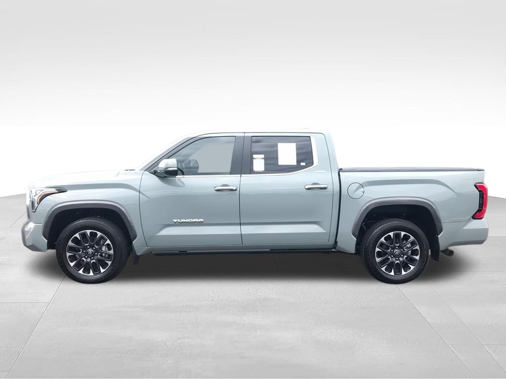 Used 2025  Toyota Limited image 5