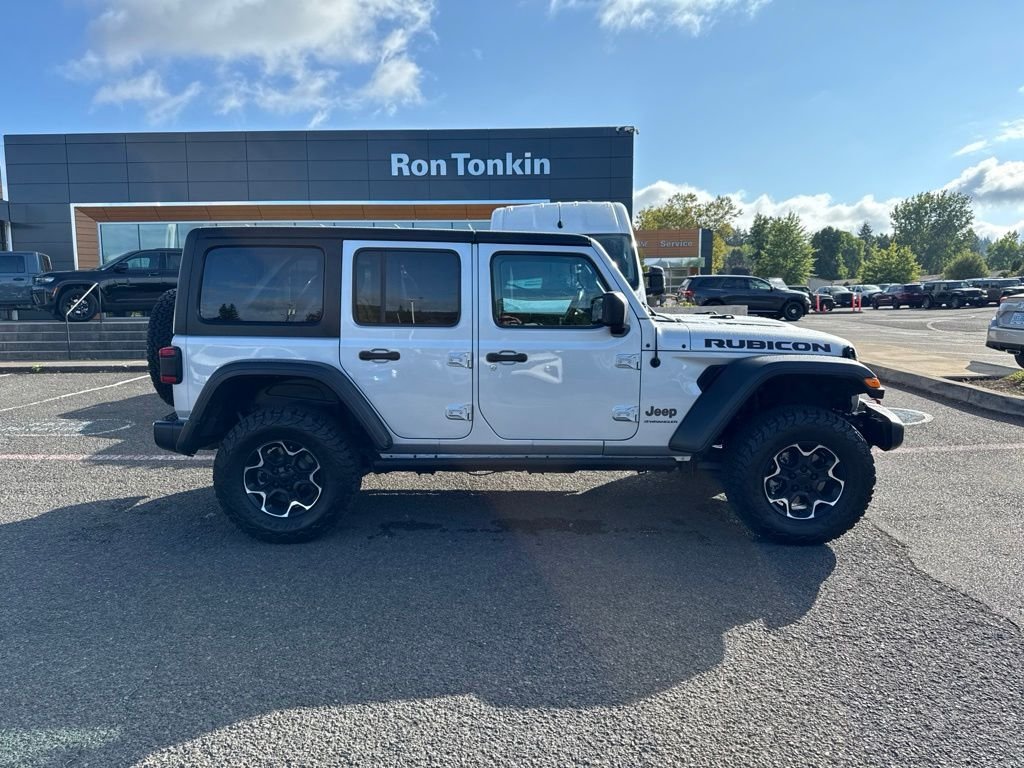 Used 2023 Silver Zynith Clearcoat Jeep Rubicon image 10