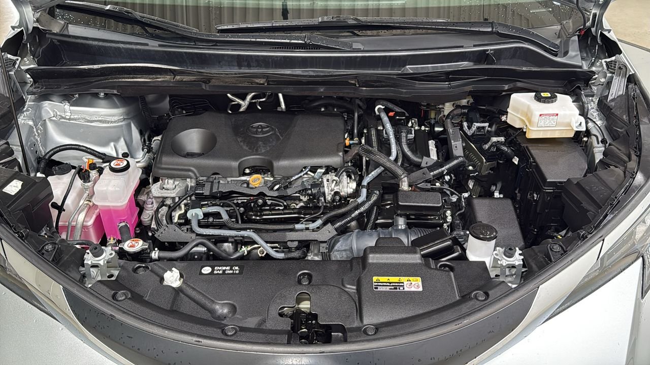 Certified Used 2025 Silver Toyota XLE image 26