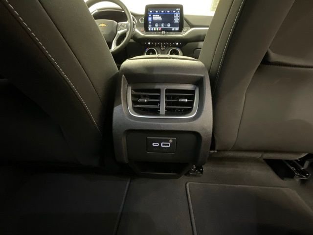 Used 2025 White Chevrolet LT image 26
