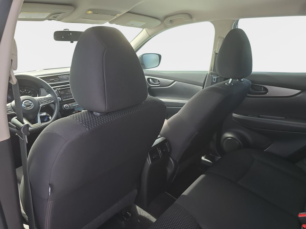 Used 2019 Silver Nissan S image 14