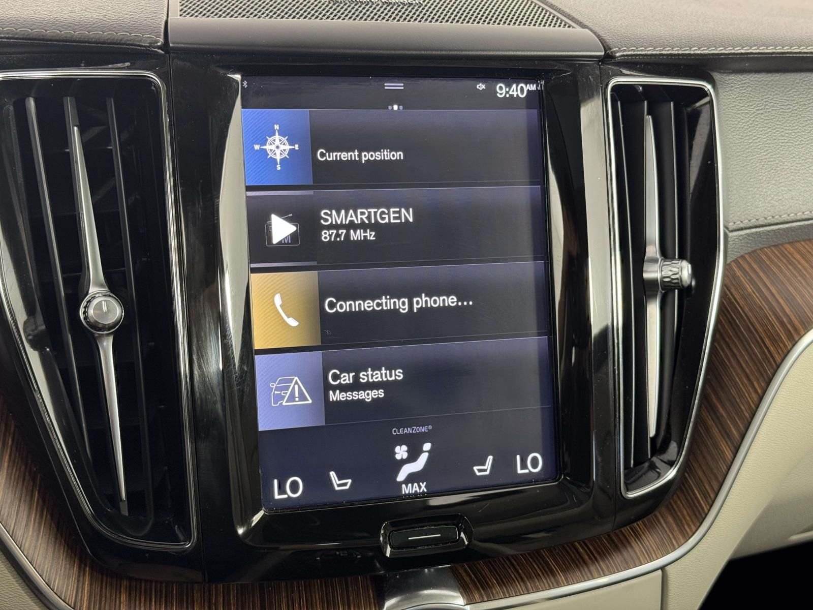 Used 2020 Blue Volvo T5 Inscription image 5