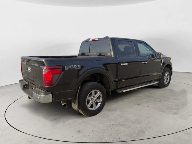 Certified Used 2025 Agate Black Metallic Ford XLT image 5