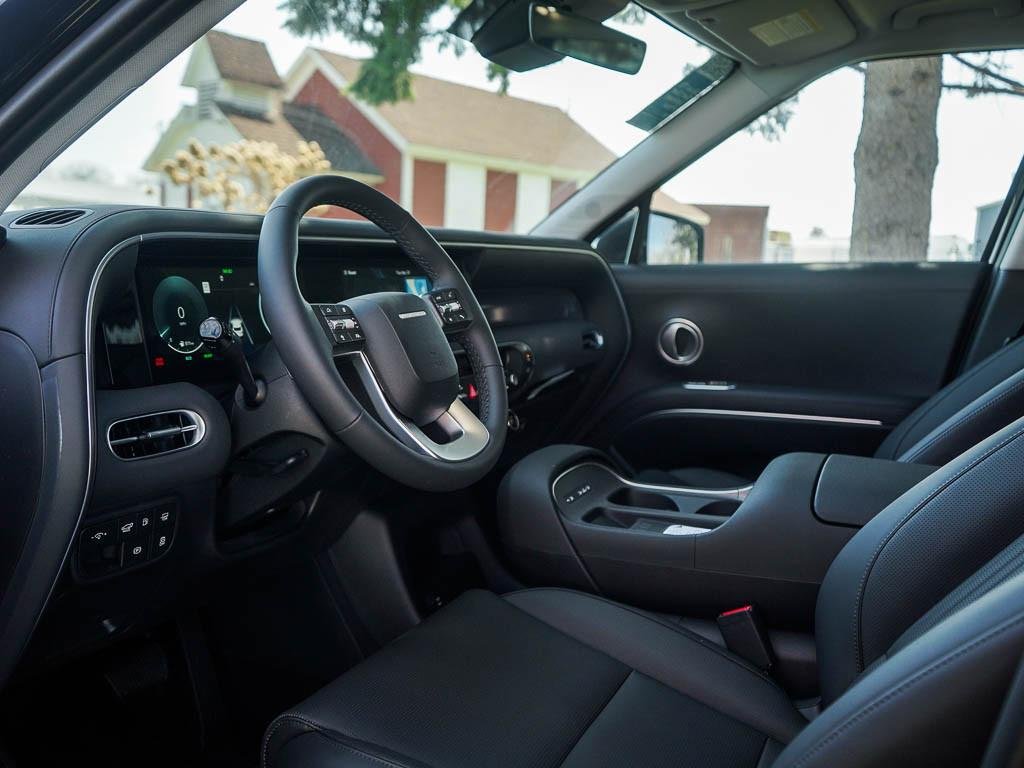 New 2026 Abyss Black Pearl Hyundai SEL 8P AWD image 45
