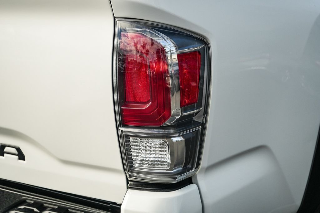 2021 Toyota Tacoma TRD Off Road - Photo 7