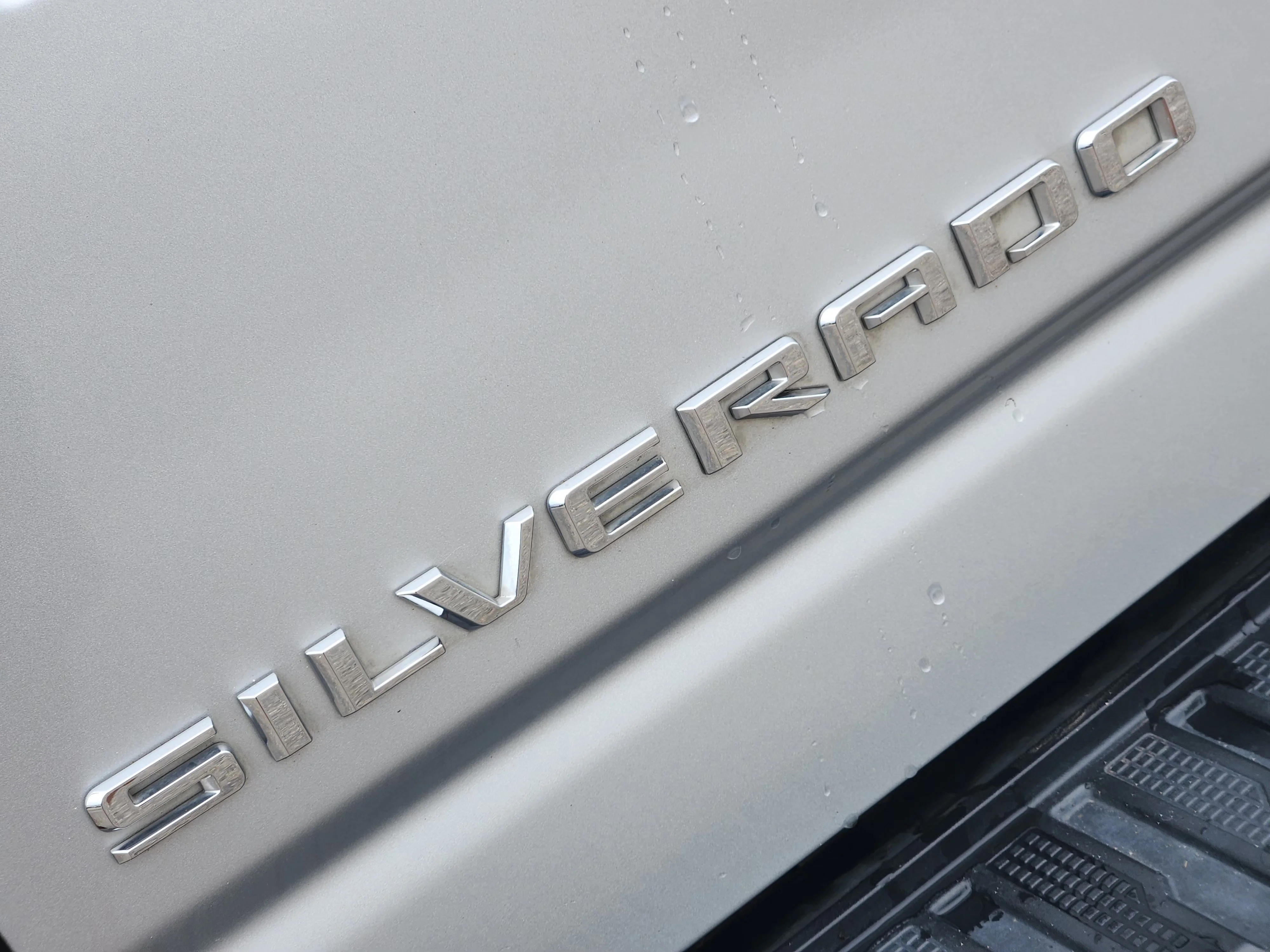 Used 2022 Silver Ice Metallic Chevrolet Work Truck image 12