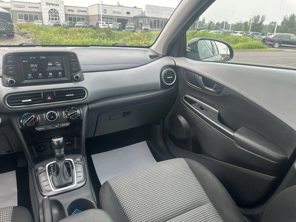 Used 2020 Gray Hyundai SEL image 11