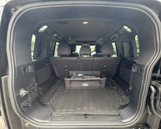 New 2026 Santorini Black Land Rover X image 46
