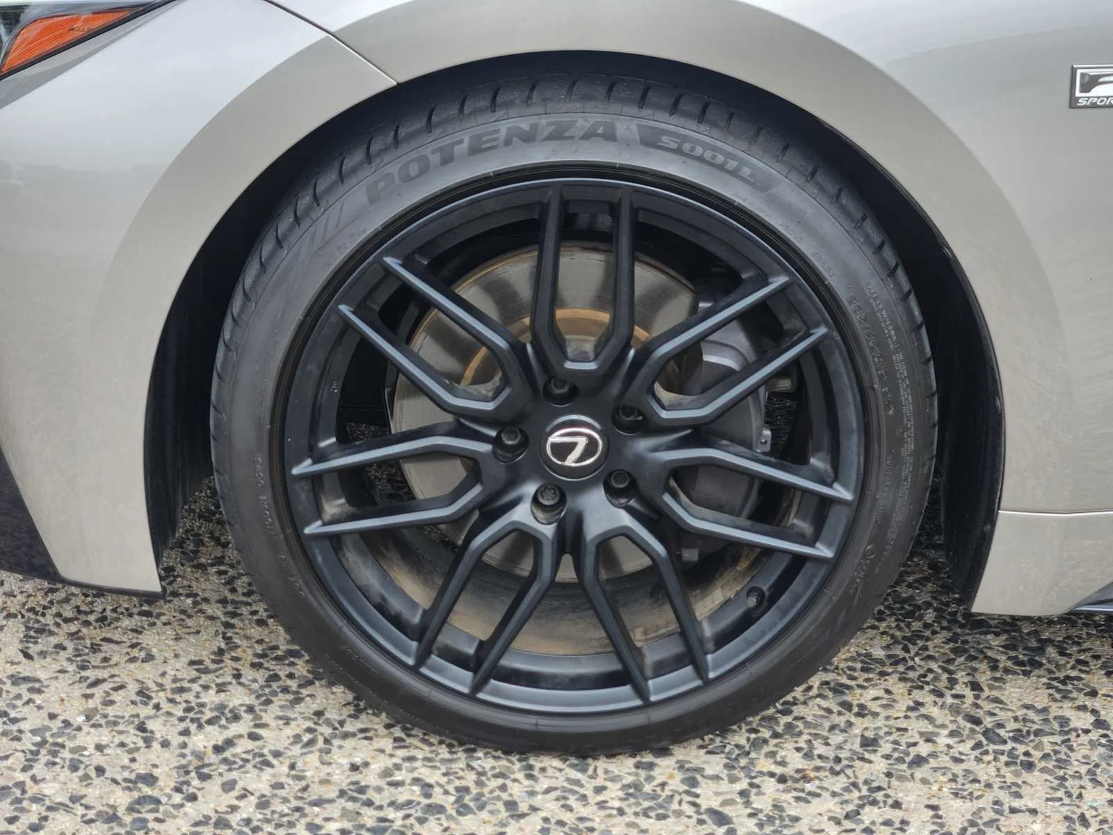 Used 2023 Atomic Silver Lexus F SPORT image 7