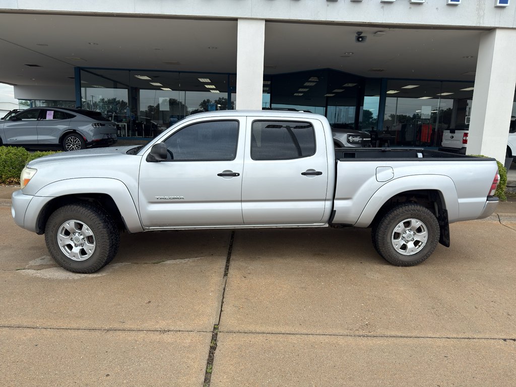 Used 2010 Silver Streak Mica Toyota PreRunner image 10