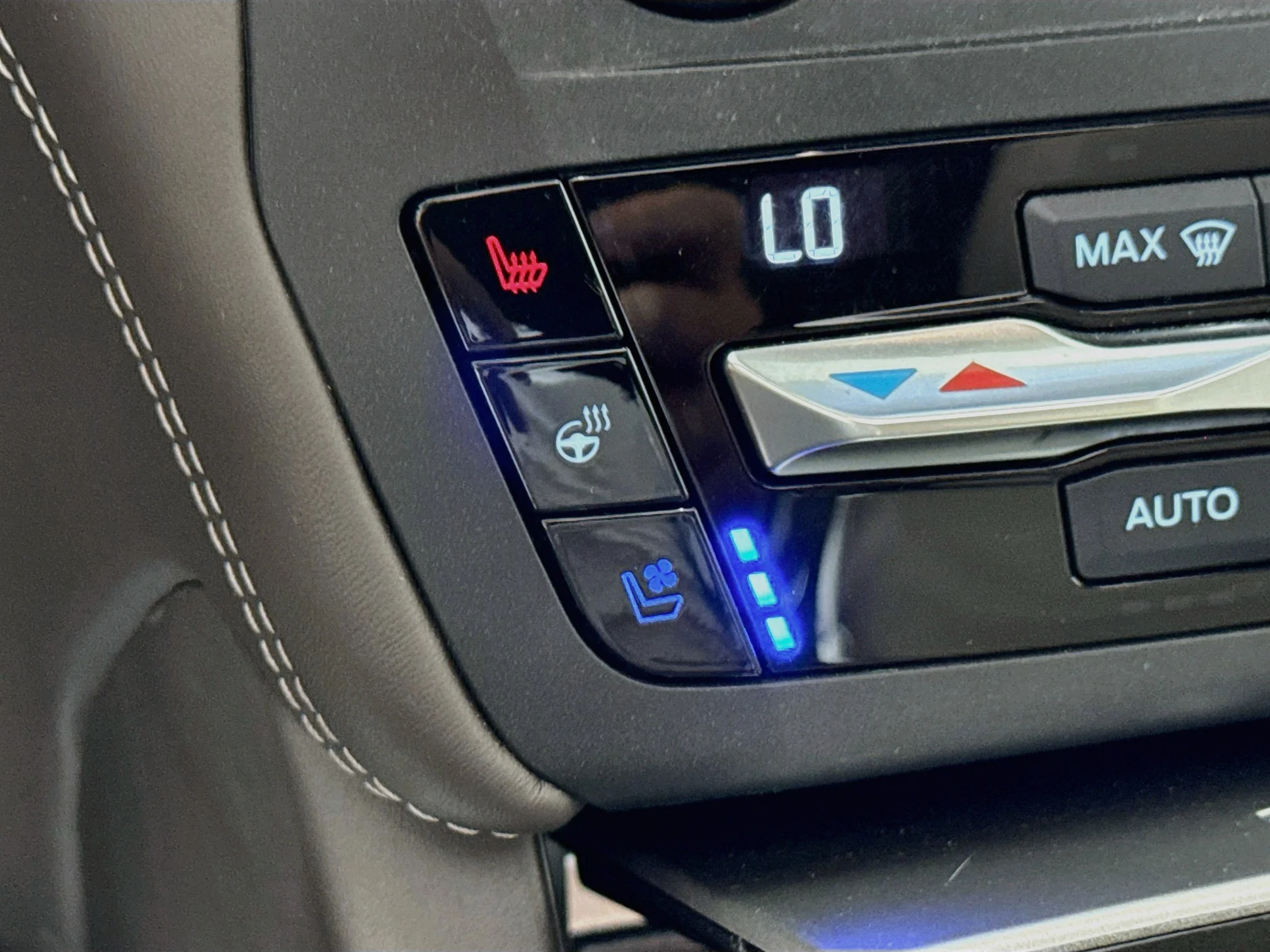 Used 2020 Magnetic Metallic Ford Platinum image 21