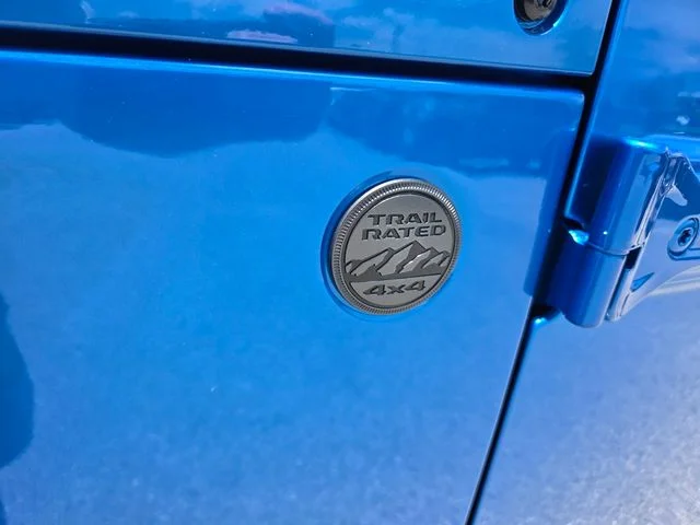 New 2026 Hydro Blue Pearl-Coat Exterior Paint Jeep Sport S image 3