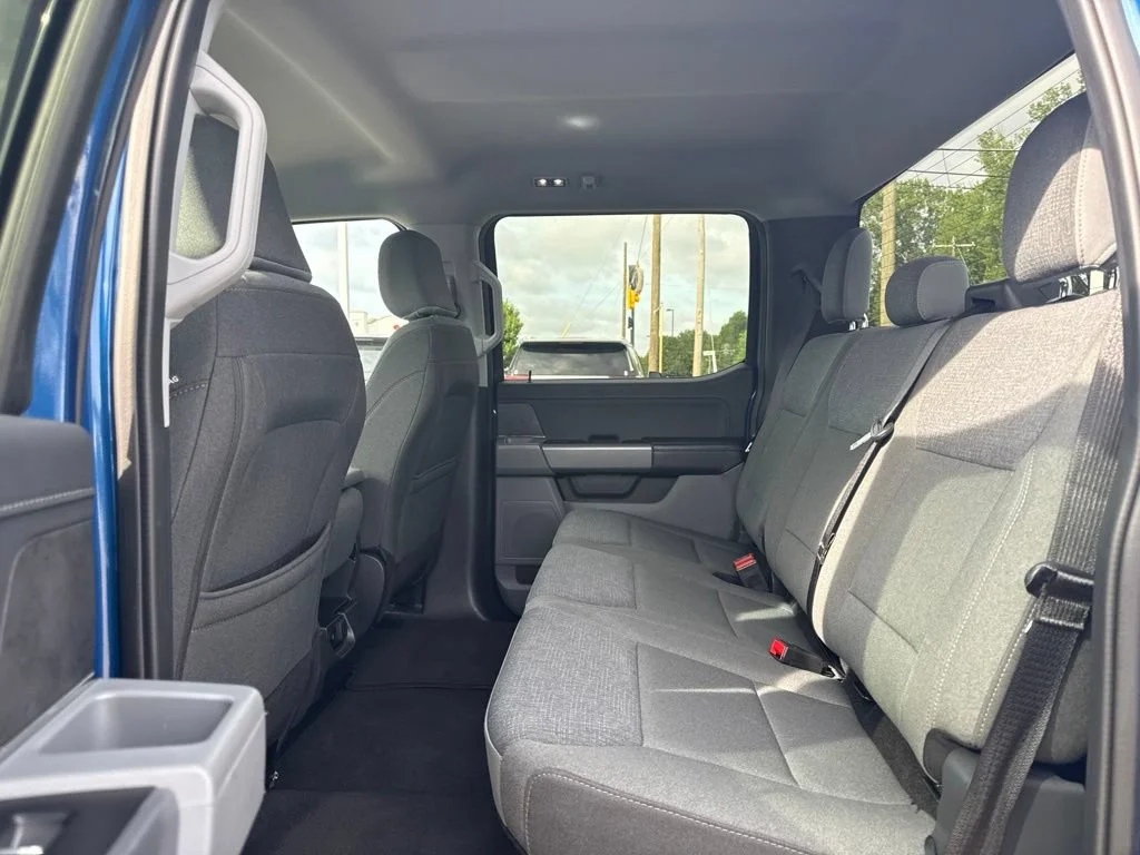 Used 2025 White Ford XLT image 11