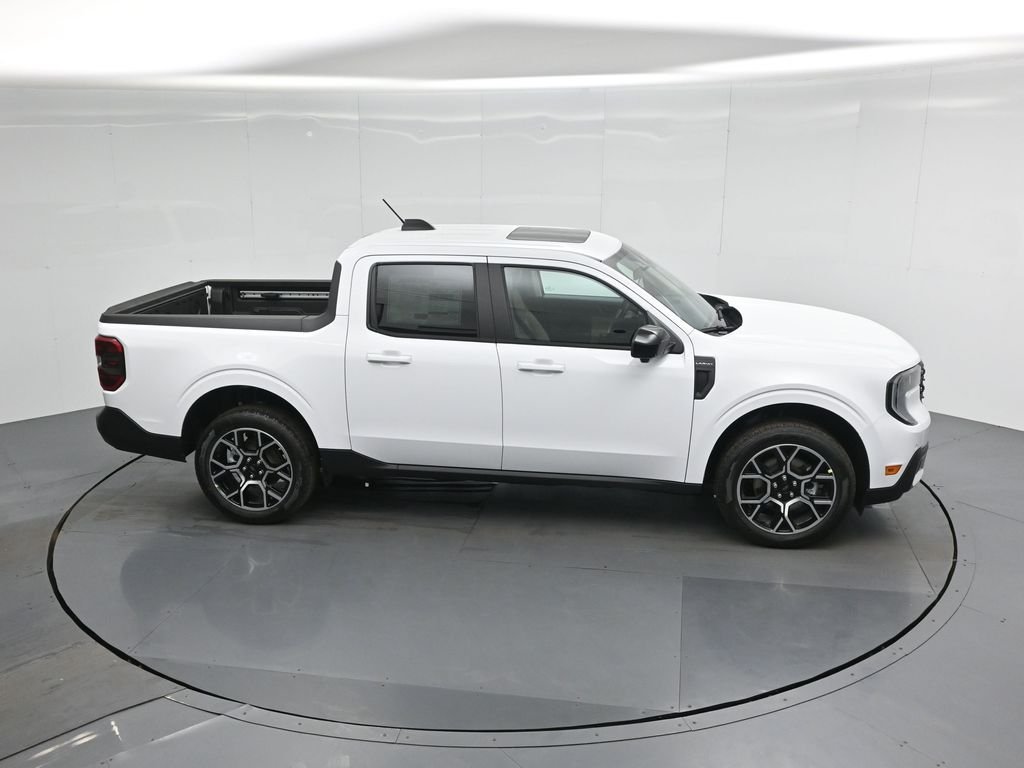 New 2026 Oxford White Ford Lariat image 55