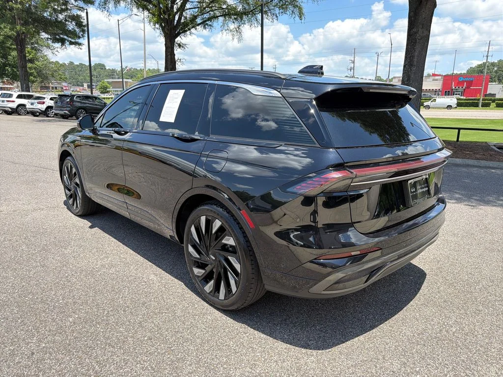 Used 2024 Black Metallic Lincoln Black Label image 9