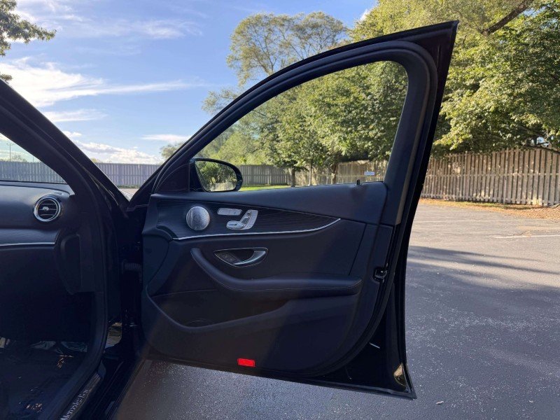 Certified Used 2023  Mercedes-Benz E 350 image 28