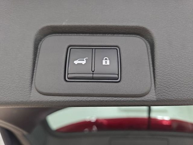 Used 2021 Red Nissan SL image 33