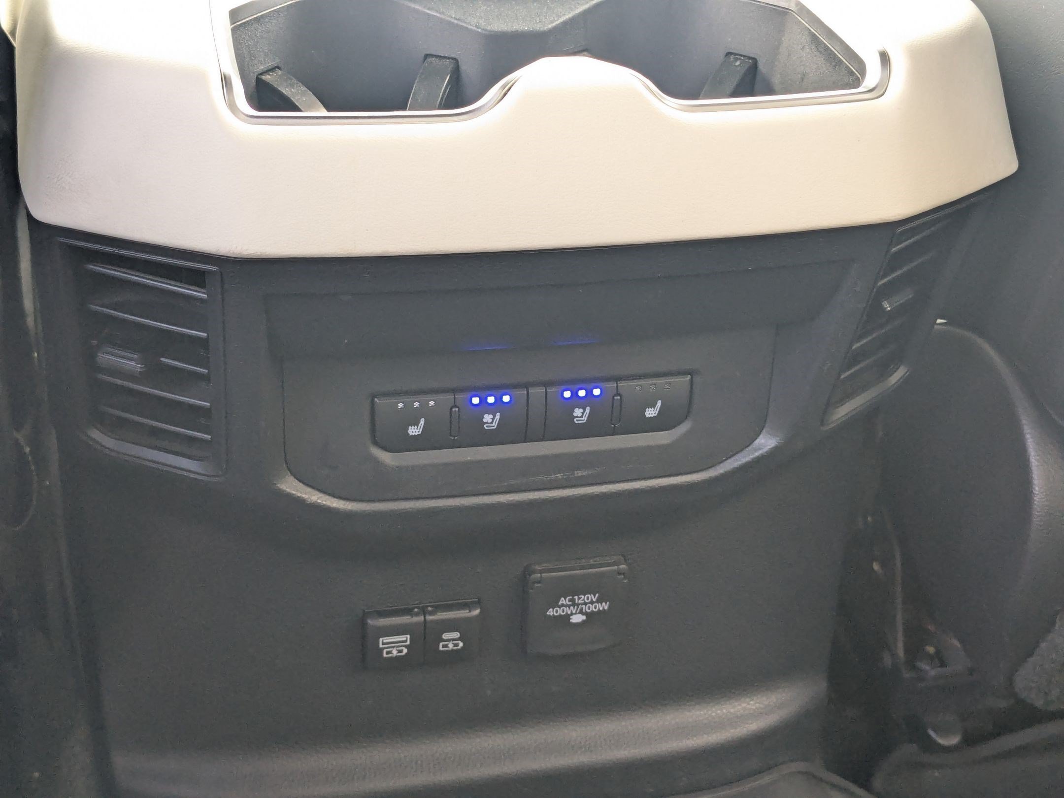 Used 2022 White Toyota Capstone Hybrid image 26