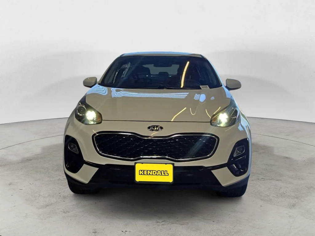 Used 2021 White Kia LX image 2