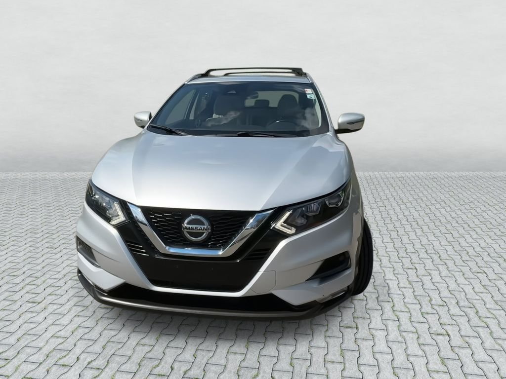 Certified Used 2020 Silver Nissan SV image 3