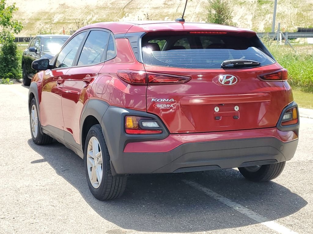Used 2018 Hyundai Kona SE with VIN KM8K12AA2JU147189 for sale in Brighton, MI