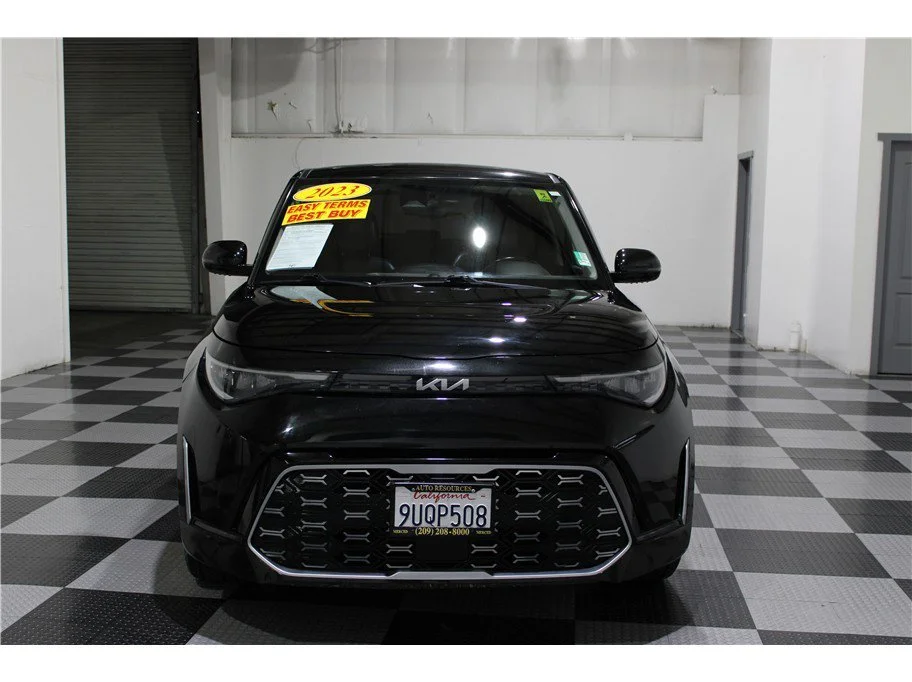Used 2023 Fusion Black Kia GT-Line image 3