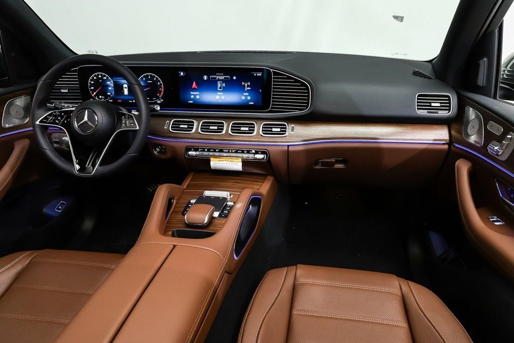 New 2026 MANUFAKTUR Ireland Mid Green Metallic Mercedes-Benz GLE 350 image 8