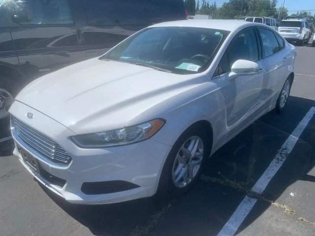2016 Ford Fusion SE