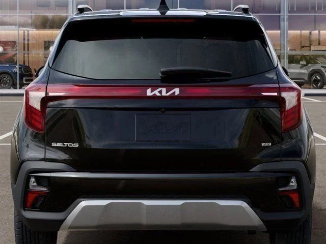 New 2026 Fusion Black Kia S image 13