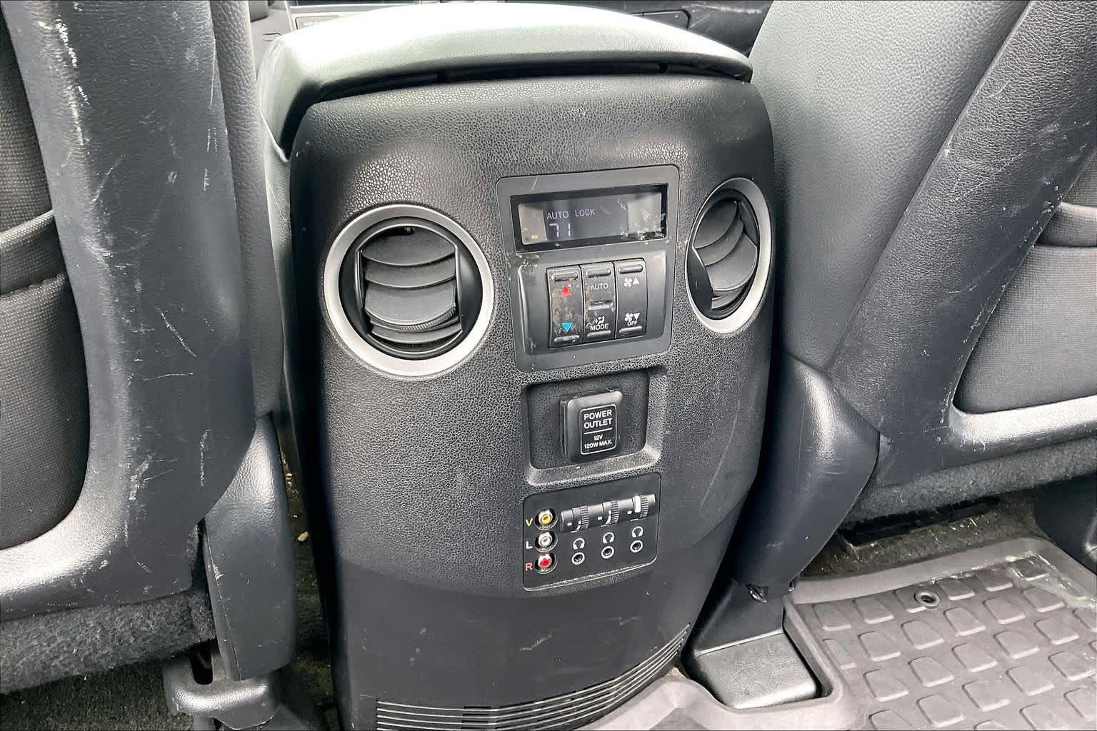 Used 2014 White Diamond Pearl Honda Touring image 37