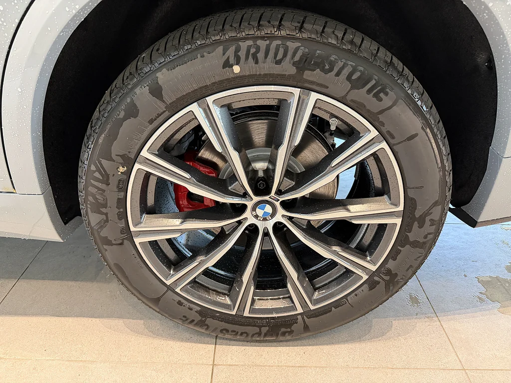New 2026 Brooklyn Grey Metallic BMW xDrive40i image 7