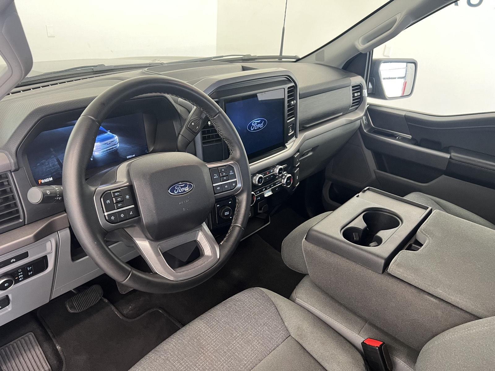 2025 Ford F-150 XLT - Photo 14