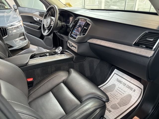Used 2023 Gray Volvo Ultimate image 13