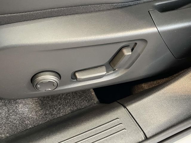 2026 Volvo XC40 Ultra Black Edition - Photo 15