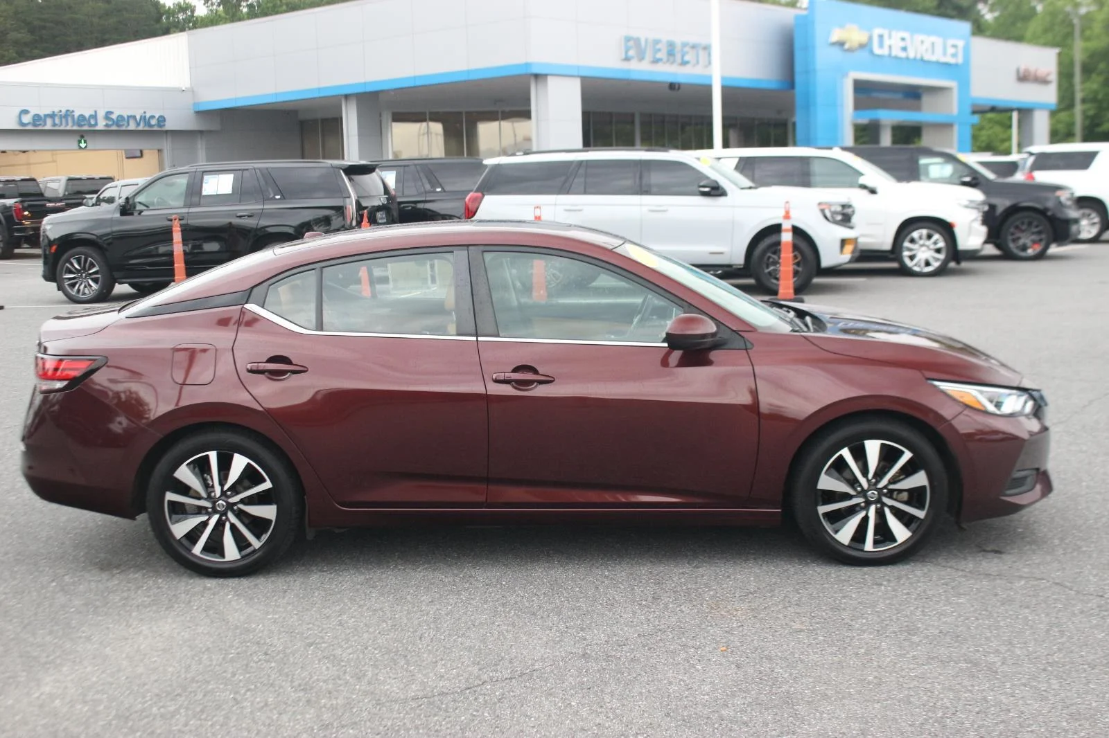 Used 2023 Grey Nissan SV image 8