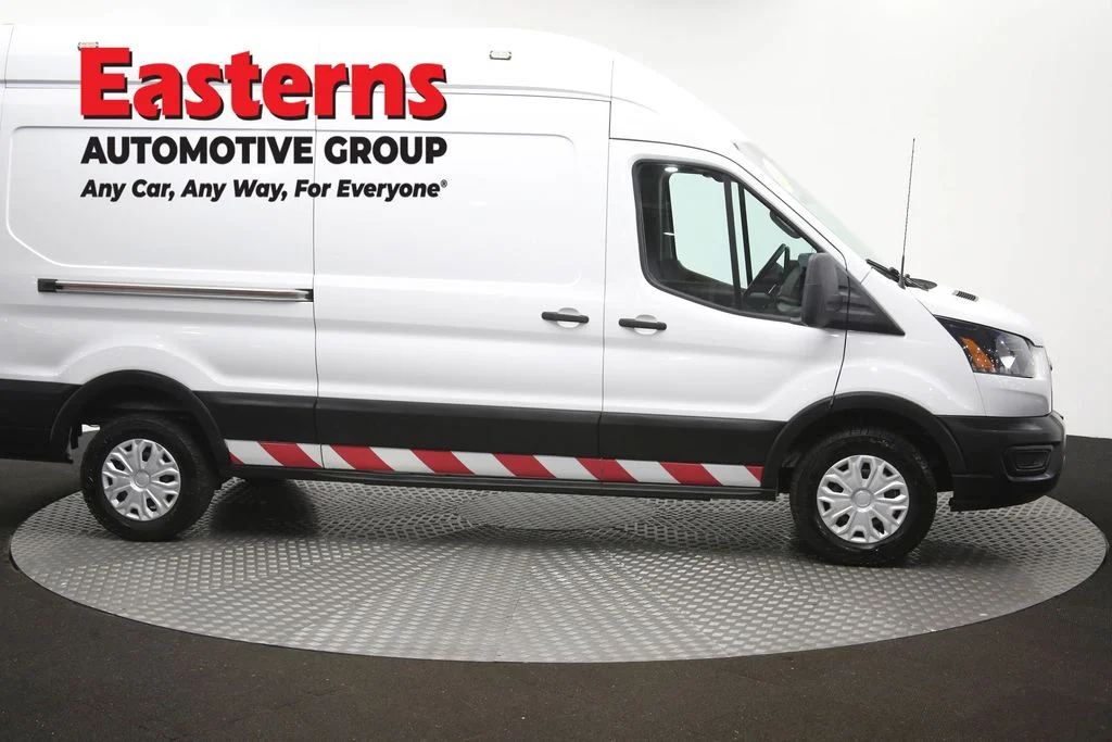 Used 2022 White Ford Base image 43