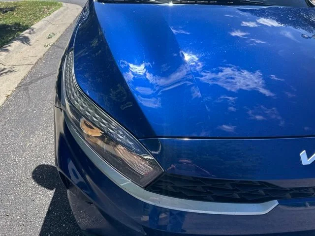Used 2023 Blue Kia LXS image 3