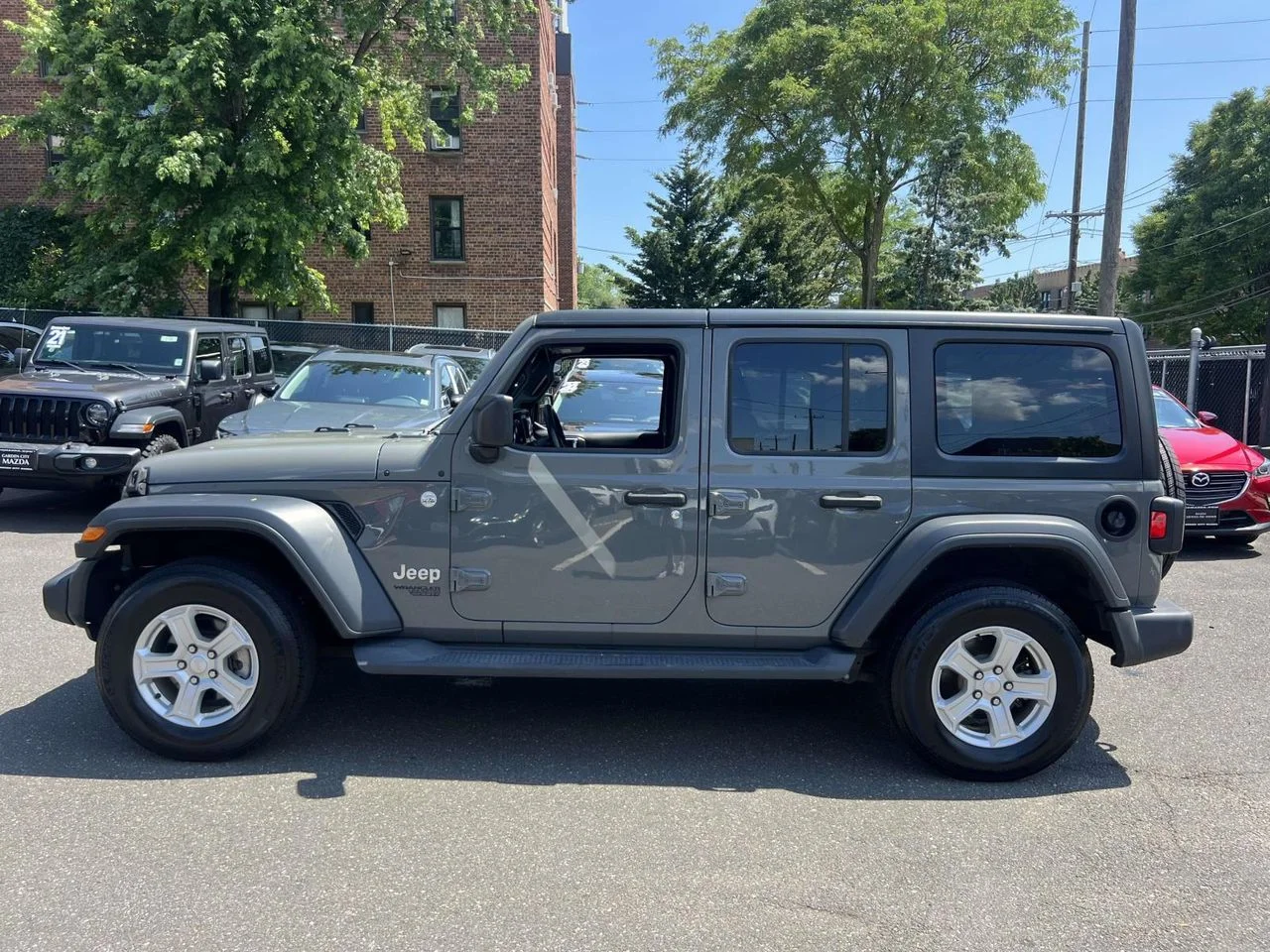 Used 2018 Sting-Gray Clearcoat Jeep Sport S 4x4 image 7