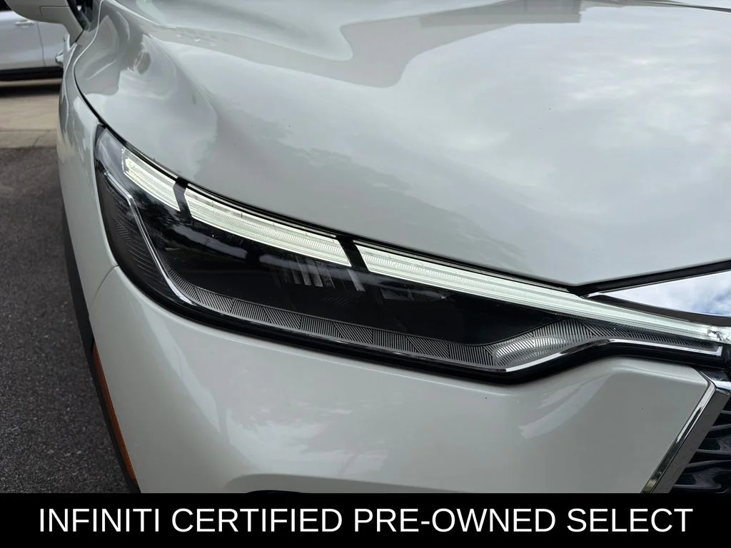 Certified Used 2023 Majestic White INFINITI LUXE image 18