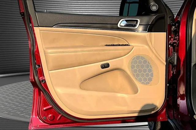Used 2021 Red Jeep Limited image 20