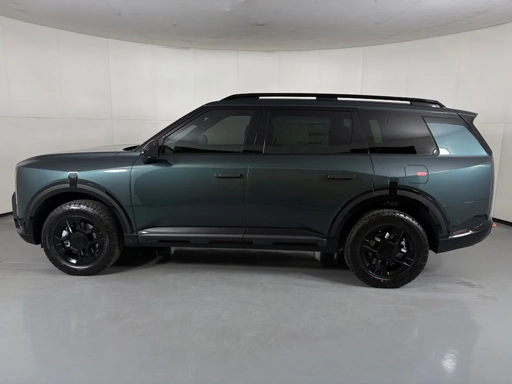 New 2027 Black Jade Green Kia X-Pro SX Prestige image 5