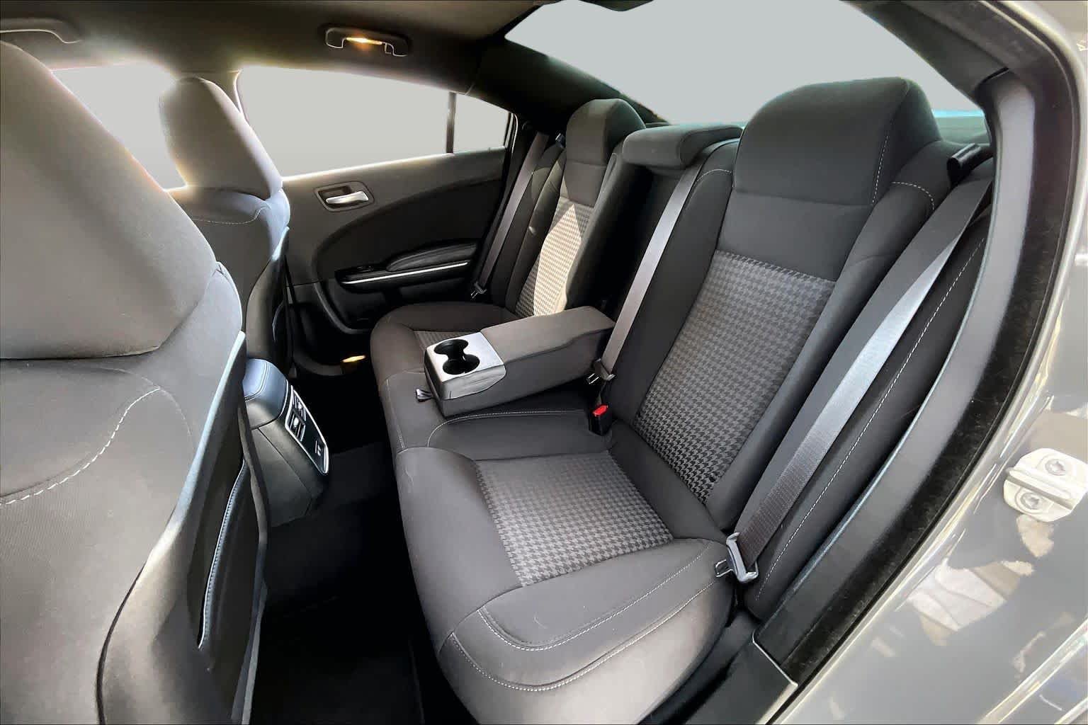 Used 2023 Destroyer Gray Clearcoat Dodge R/T image 21