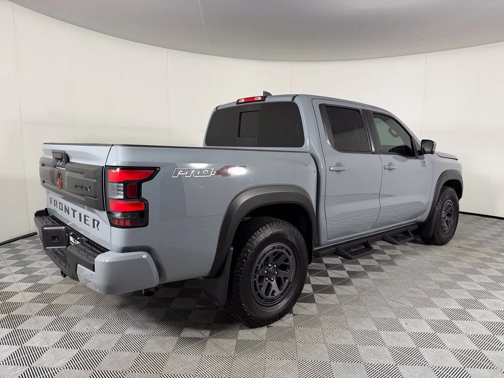 Used 2025 Gray Nissan PRO-4X image 7