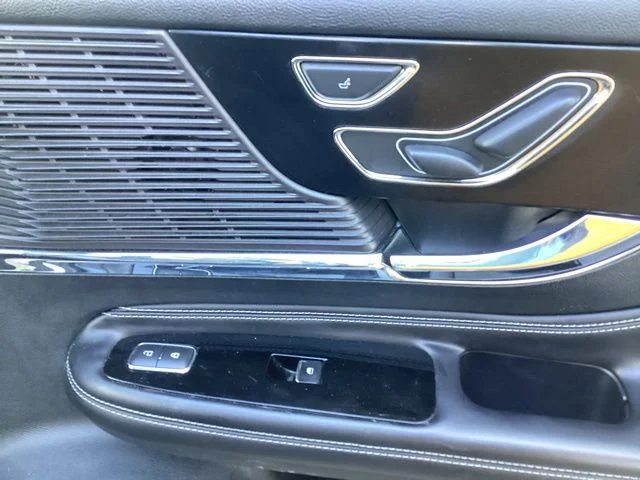 Used 2022 Blue Lincoln Standard image 22